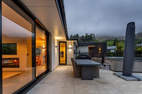 Photo of property in 1 Appletree Way, Stoke, Nelson, 7011