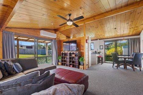 Photo of property in 18 Carter Drive, Pomare, Rotorua, 3015