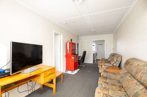 Photo of property in 242c Huatoki Street, Upper Vogeltown, New Plymouth, 4310