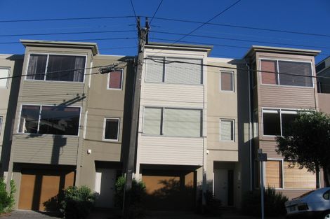 Photo of property in 2/15 Roxburgh Street, Mount Victoria, Wellington, 6011