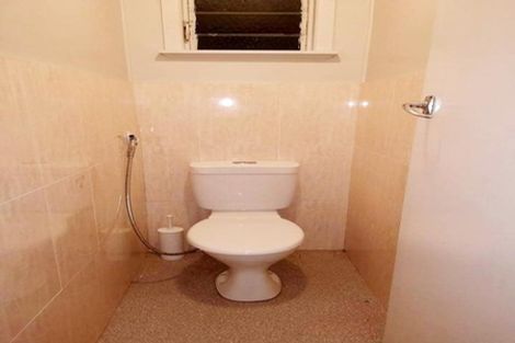 Photo of property in 57 Farquhar Road, Glendene, Auckland, 0602