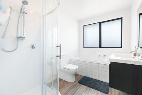 Photo of property in 10 Magpie Place, Lake Hawea, 9382