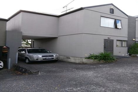 Photo of property in 6/44 Fields Parade, Oteha, Auckland, 0632