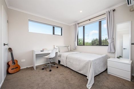 Photo of property in 5/66 Swanson Road, Henderson, Auckland, 0610