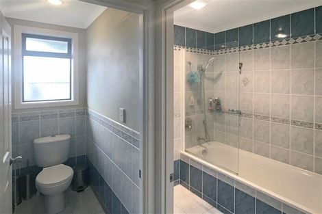 Photo of property in 53 Redcastle Drive, East Tamaki, Auckland, 2013