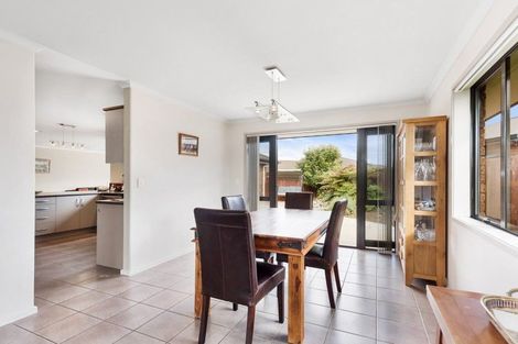 Photo of property in 10 Wiltshire Drive, Huntington, Hamilton, 3210