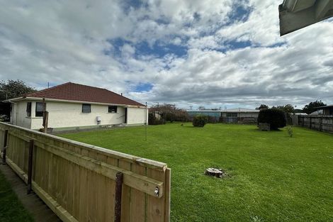 Photo of property in 14 Blake Street, Waitara, 4320