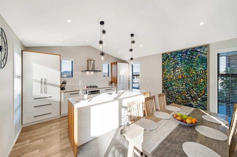 Photo of property in 2 Claremont Crescent, Amberley, 7410