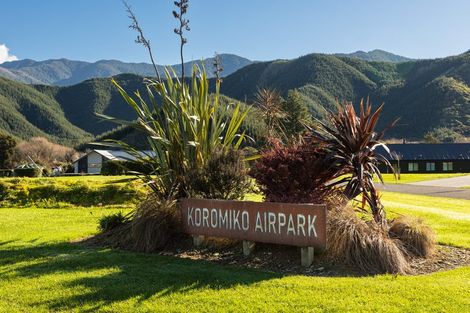 Photo of property in Koromiko Airpark, 6 Sirocco Place, Koromiko, Picton, 7273