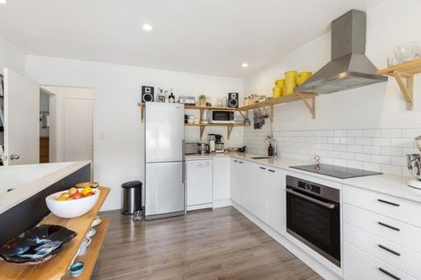 Photo of property in 4b Palm Grove, Berhampore, Wellington, 6023