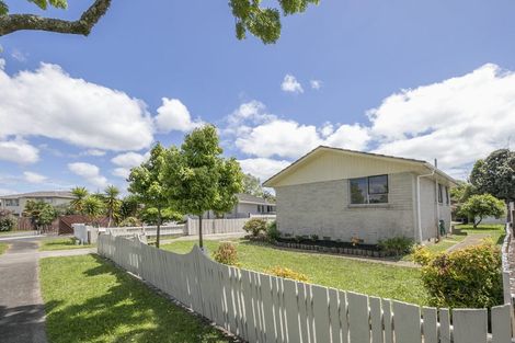 Photo of property in 7 Tangelo Place, Bucklands Beach, Auckland, 2012