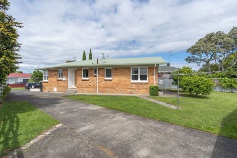 Photo of property in 6 English Street, St Andrews, Hamilton, 3200