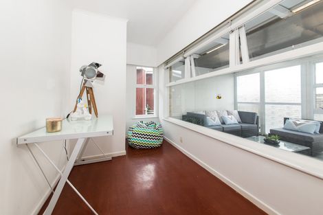 Photo of property in 91 Waimumu Road, Massey, Auckland, 0614