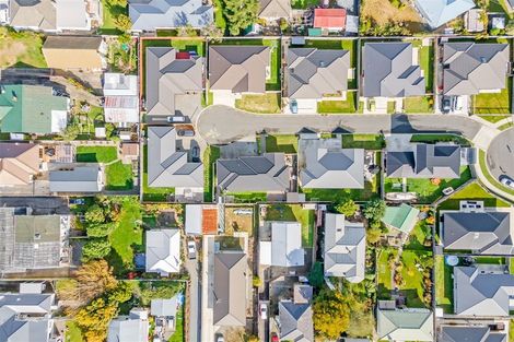 Photo of property in 11 Poulson Grove, Trentham, Upper Hutt, 5018