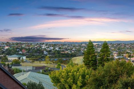 Photo of property in 138a Luckens Road, West Harbour, Auckland, 0618