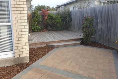 Photo of property in 1/38 North Avon Road, Richmond, Christchurch, 8013