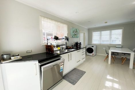 Photo of property in 1/11 Belmont Terrace, Milford, Auckland, 0620