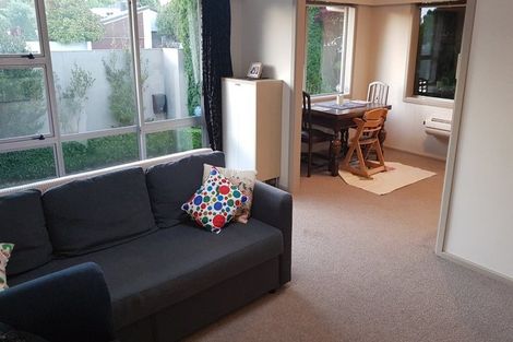 Photo of property in 150 Straven Road, Fendalton, Christchurch, 8014