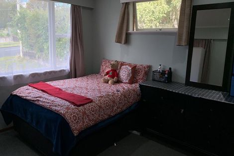 Photo of property in 16 Mcleod Road, Henderson, Auckland, 0612