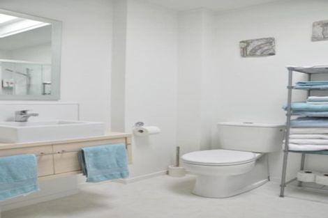 Photo of property in 9/72 Kitchener Road, Milford, Auckland, 0620