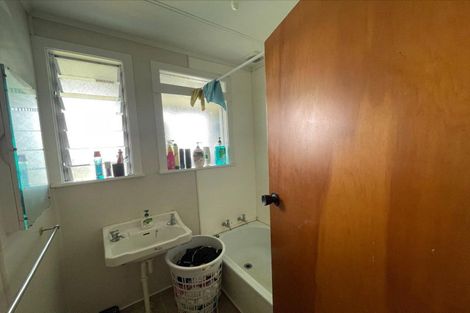 Photo of property in 60-62 Titoki Street, Castlecliff, Whanganui, 4501