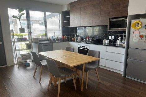 Photo of property in 10 Routhmore Street, Flat Bush, Auckland, 2019