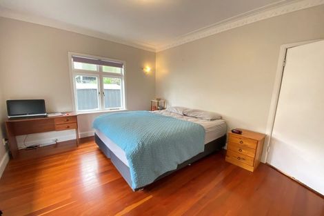 Photo of property in 12a Beach Road, Mellons Bay, Auckland, 2014