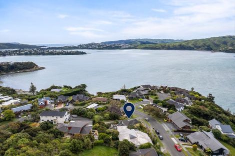 Photo of property in 16 The Crowsnest, Whitby, Porirua, 5024