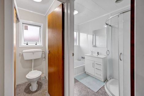 Photo of property in 13 Gibson Place, Patea, 4520