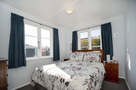 Photo of property in 19 College Street, Awapuni, Palmerston North, 4412