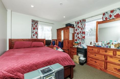 Photo of property in 70 Eban Avenue, Hillcrest, Auckland, 0627