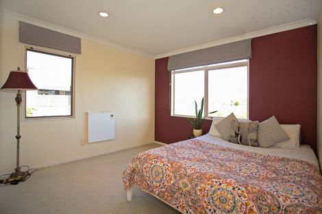 Photo of property in 18 Hadleigh Place, Bethlehem, Tauranga, 3110