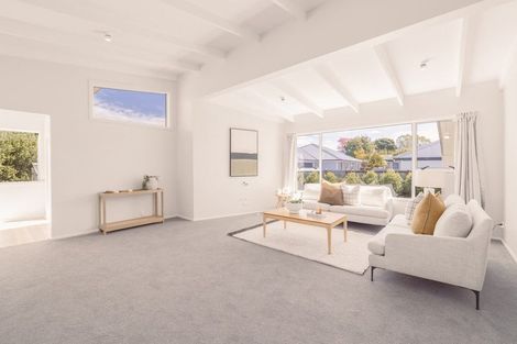 Photo of property in 20 Derrett Place, Saint Martins, Christchurch, 8022