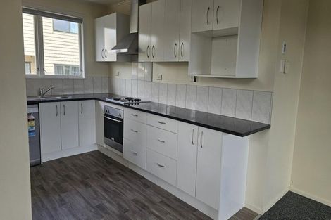 Photo of property in 4 Ranui Avenue, Ranui, Auckland, 0612