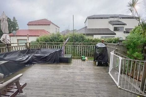 Photo of property in 3/5 Hart Road, Hauraki, Auckland, 0622