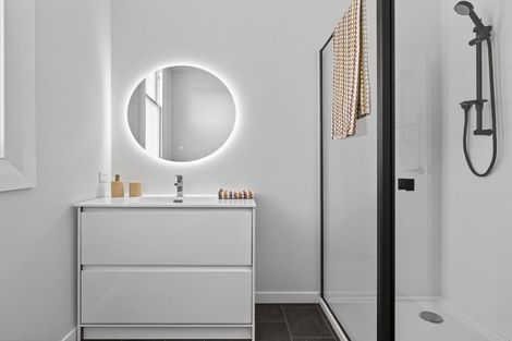 Photo of property in 27 Endcliffe Road, Kaiti, Gisborne, 4010