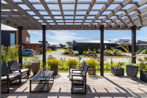 Photo of property in 11 Citrus Place, Mangawhai, 0505