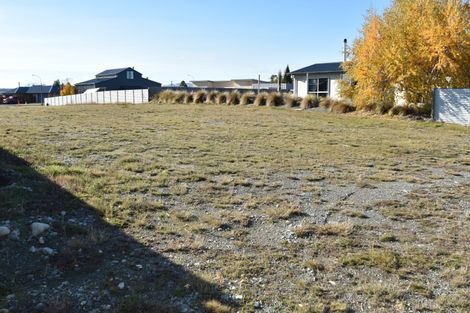 Photo of property in 16 Rhoboro Road, Twizel, 7901