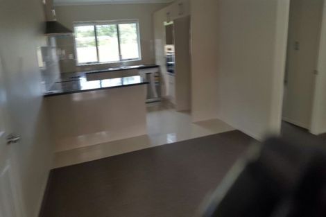 Photo of property in 13 Thomas Rea Place, Te Atatu South, Auckland, 0610