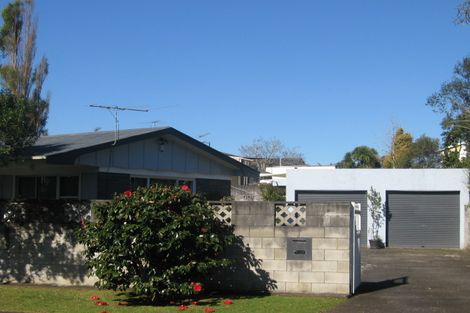 Photo of property in 2 Fairview Avenue, Opaheke, Papakura, 2113