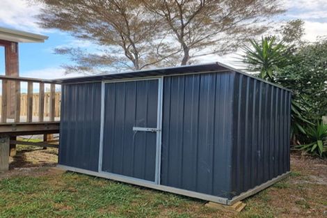 Photo of property in 25 Parakai Avenue, Parakai, 0830