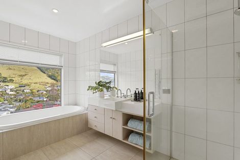 Photo of property in 56 Governors Bay Road, Cass Bay, Lyttelton, 8971