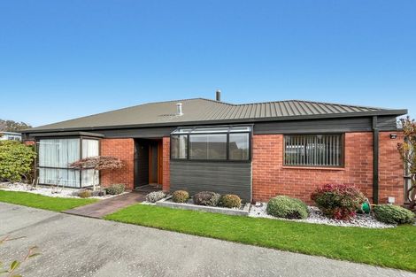 Photo of property in 30a Taylors Avenue, Bryndwr, Christchurch, 8052