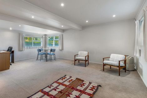 Photo of property in 18 Lavelle Road, Henderson, Auckland, 0612
