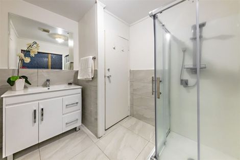 Photo of property in 5 Flamingo Court, Goodwood Heights, Auckland, 2105