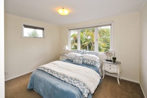 Photo of property in 105 Selwyn Crescent, Forrest Hill, Auckland, 0620