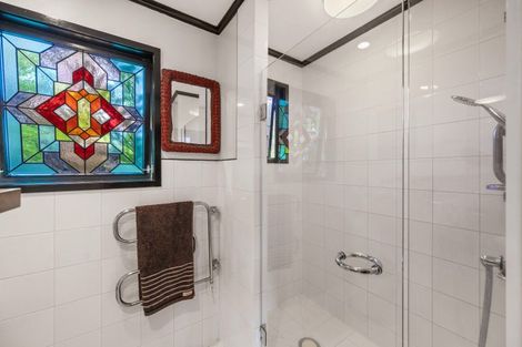 Photo of property in 15a Enfield Road, Hospital Hill, Napier, 4110