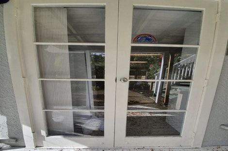 Photo of property in 1/14 Woodside Avenue, Northcote, Auckland, 0627