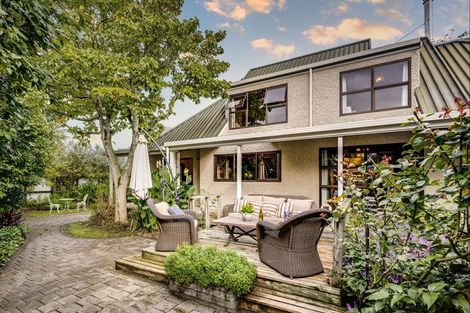 Photo of property in 115a Frederick Street, Mayfair, Hastings, 4122