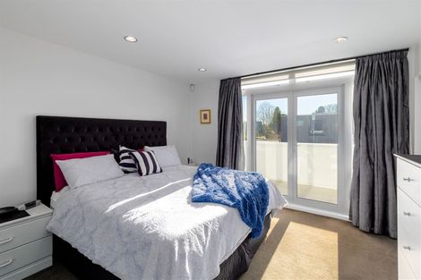 Photo of property in 21 Taylors Avenue, Bryndwr, Christchurch, 8052